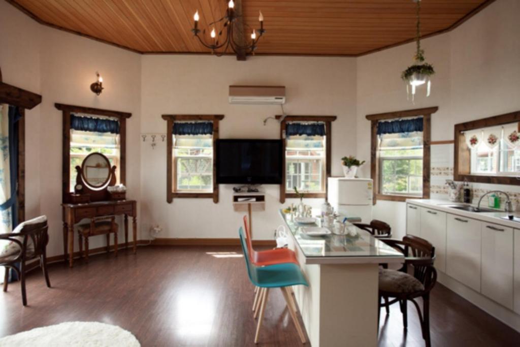 Gyeongju Jy Pension Room photo